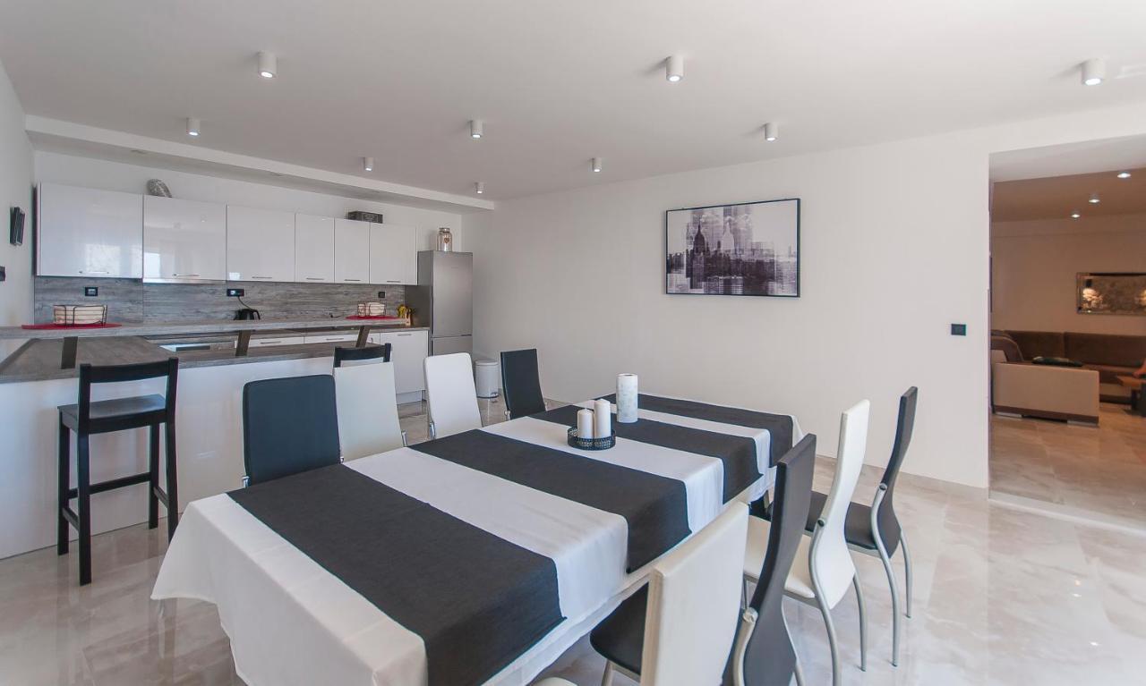 Xxl Villa Vista - Heated Pool Lokva Rogoznica Ngoại thất bức ảnh